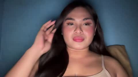 Snapshot of yllanahard chatting on December 21, 10:40 pm yllana love online show from December 21, 10:40 pm