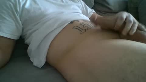 Snapshot of yngesc chatting on February 5, 11:02 am Jack online show from February 5, 11:02 am