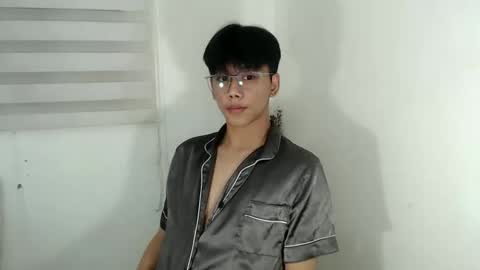 ynotyu online show from September 9, 7:46 pm