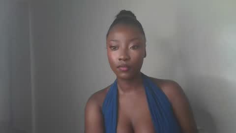 Snapshot of ynw749034 chatting on July 25, 9:56 pm ynw749034 online show from July 25, 9:56 pm