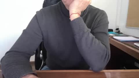 Snapshot of yo47 chatting on February 9, 3:38 pm Yo47 online show from February 9, 3:38 pm