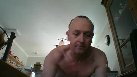 Yoann online show from April 29, 7:01 am