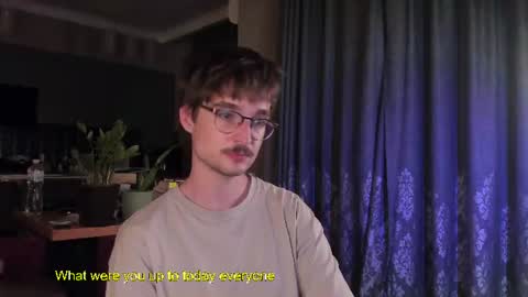 Snapshot of yoga_pizza_420 chatting on July 20, 9:50 pm Max online show from July 20, 9:50 pm