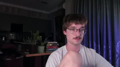 Snapshot of yoga_pizza_420 chatting on July 28, 10:09 pm Max online show from July 28, 10:09 pm