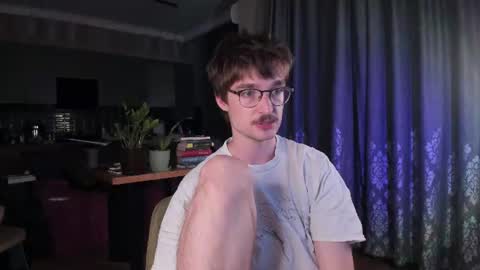 Snapshot of yoga_pizza_420 chatting on July 31, 10:20 pm Max online show from July 31, 10:20 pm