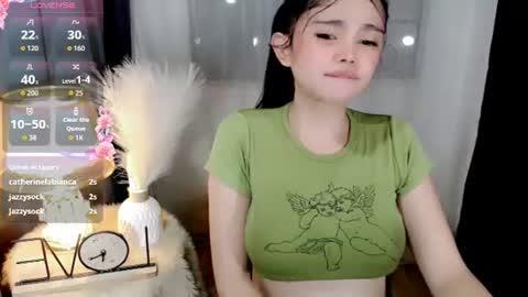 Snapshot of yogirl_abby chatting on June 14, 2:24 am Hi i am Abby i am Filipina Aussie youve ever wanted to meet NOT INTO CHEAP GUY online show from June 14, 2:24 am