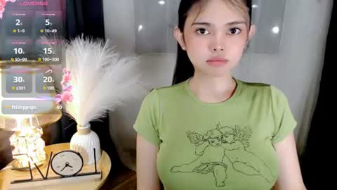 Snapshot of yogirl_abby chatting on July 2, 10:05 pm Hi i am Abby i am Filipina Aussie youve ever wanted to meet NOT INTO CHEAP GUY online show from July 2, 10:05 pm