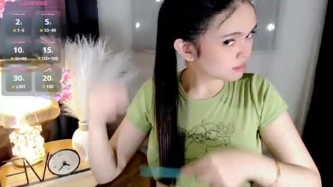 Snapshot of yogirl_abby chatting on July 5, 10:17 pm Hi i am Abby i am Filipina Aussie youve ever wanted to meet NOT INTO CHEAP GUY online show from July 5, 10:17 pm