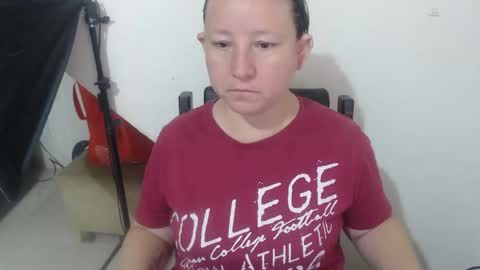 Snapshot of yohis_kiut25 chatting on February 3, 12:47 pm yohis online show from February 3, 12:47 pm