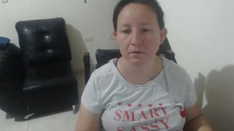 Snapshot of yohis_kiut25 chatting on February 20, 3:56 am yohis online show from February 20, 3:56 am