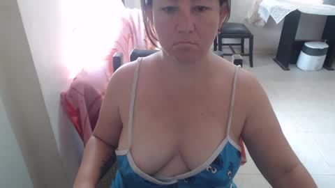 Snapshot of yohis_kiut25 chatting on March 10, 2:48 pm yohis online show from March 10, 2:48 pm