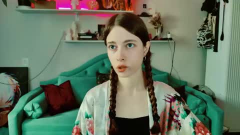 Snapshot of yoka_paradoxxx chatting on August 2, 10:46 am yoka_paradoxxx online show from August 2, 10:46 am