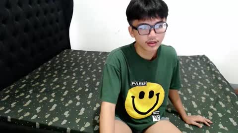 Snapshot of yokai24 chatting on May 25, 11:11 pm yokaii online show from May 25, 11:11 pm