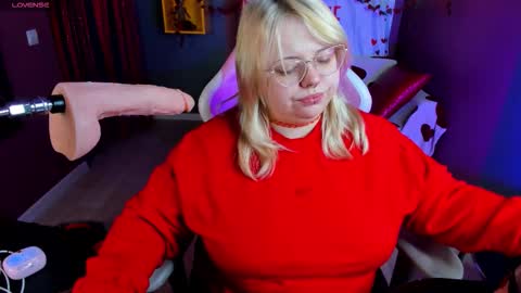 Yoki online show from February 8, 6:06 am