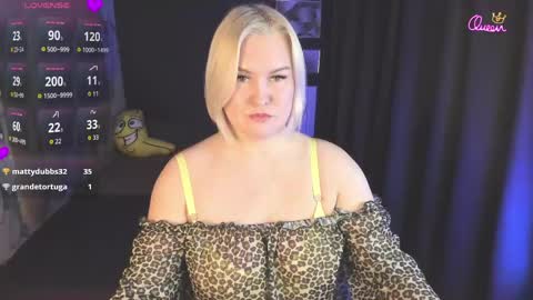 Snapshot of yolanda_kiss chatting on April 24, 3:53 am Yolanda online show from April 24, 3:53 am