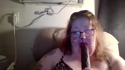 Snapshot of yomoopy chatting on October 31, 3:07 am yomoopy online show from October 31, 3:07 am