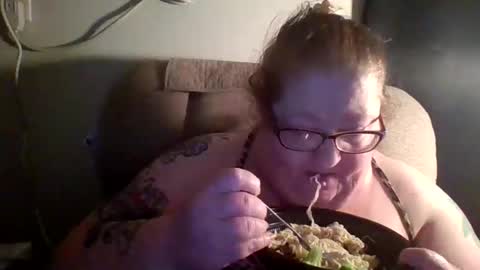 Snapshot of yomoopy chatting on April 1, 12:55 am yomoopy online show from April 1, 12:55 am