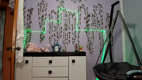 yoonhee_ki online show from March 13, 5:19 pm