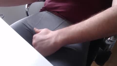 yorkiemanuk online show from March 1, 3:47 pm