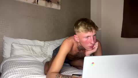 Snapshot of yorkshirelad208 chatting on January 24, 6:35 pm Harrison online show from January 24, 6:35 pm