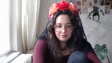 Aurora online show from October 13, 10:15 am