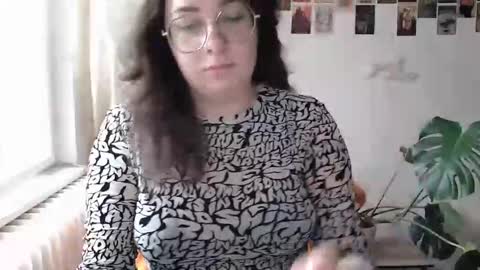 Aurora online show from November 21, 10:47 am