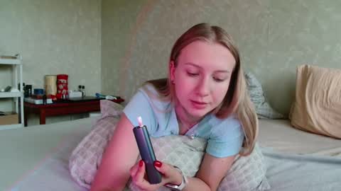 Snapshot of you_cant_forget chatting on September 16, 1:23 pm you_cant_forget online show from September 16, 1:23 pm