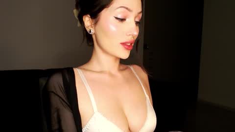 Snapshot of you_deserve chatting on September 21, 6:15 am Sophie online show from September 21, 6:15 am