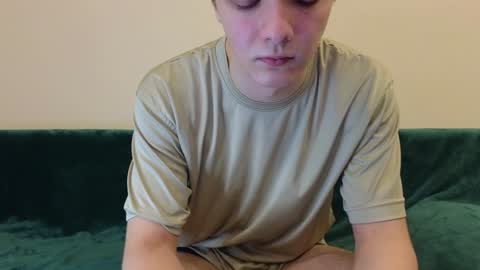 Snapshot of you_dream_ chatting on December 29, 9:30 pm you_dream_ online show from December 29, 9:30 pm