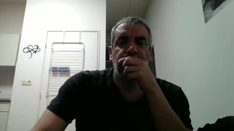 Snapshot of youdeservit chatting on February 15, 9:59 pm CrayZio online show from February 15, 9:59 pm