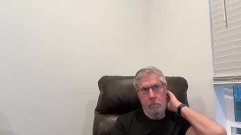 Snapshot of yougogirl_3 chatting on June 7, 2:27 am Colorado Guy Straight online show from June 7, 2:27 am