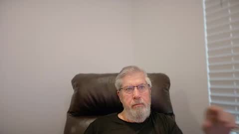 Snapshot of yougogirl_3 chatting on June 14, 1:24 pm Colorado Guy Straight online show from June 14, 1:24 pm