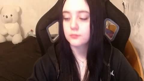 your_8a8y online show from December 2, 3:58 pm