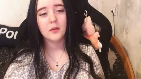 your_8a8y online show from October 8, 6:11 am