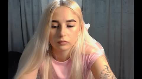 Snapshot of your___barbie chatting on November 3, 7:26 pm Barbie online show from November 3, 7:26 pm