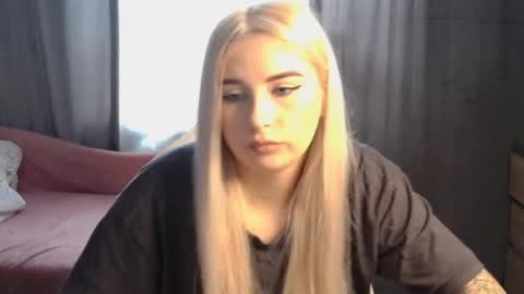 Snapshot of your___barbie chatting on February 13, 1:29 pm Barbie online show from February 13, 1:29 pm