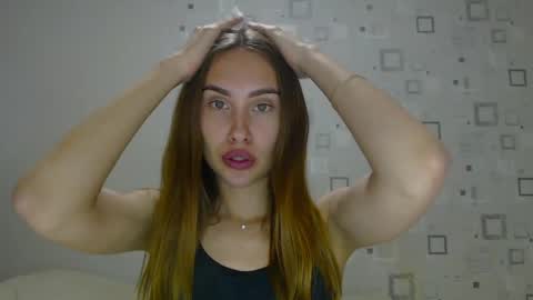 Snapshot of your_ameliaa chatting on May 14, 5:42 pm Amelia online show from May 14, 5:42 pm