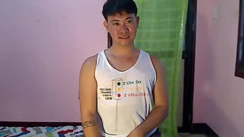 Snapshot of your_asian_cupid chatting on July 4, 1:12 am your_asian_cupid online show from July 4, 1:12 am