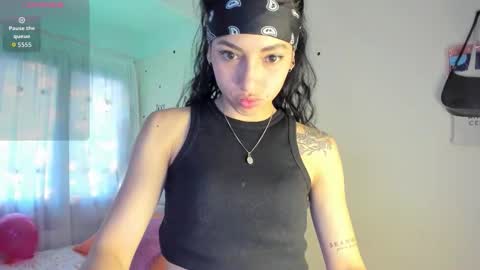 mia3 online show from September 13, 5:46 pm