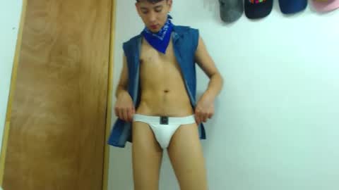 Snapshot of your_boy_hot chatting on April 26, 11:46 pm your boy online show from April 26, 11:46 pm