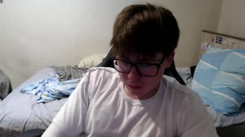 Snapshot of your_boyfriend123 chatting on June 25, 5:12 am Max online show from June 25, 5:12 am