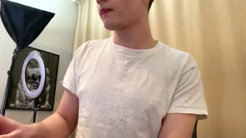 Snapshot of your_bunny123 chatting on January 13, 10:04 pm your_bunny123 online show from January 13, 10:04 pm