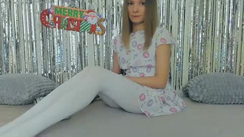 Lily online show from December 24, 10:22 am