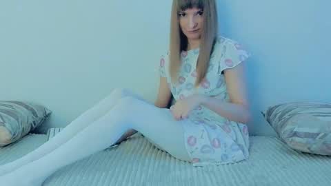 Lily online show from September 9, 3:28 am