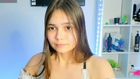 Julia Next stream  online show from June 6, 6:56 pm
