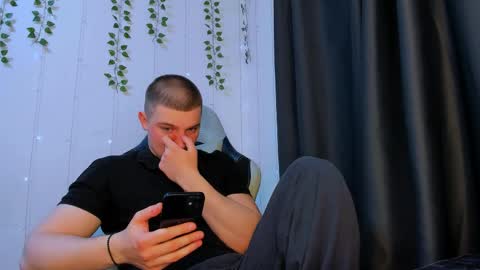 your_claddagh online show from April 28, 6:57 pm