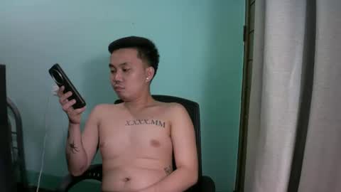 Snapshot of your_dean chatting on March 1, 5:26 pm your dean online show from March 1, 5:26 pm