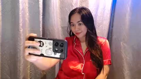 Snapshot of your_diane chatting on February 8, 12:28 pm Diane online show from February 8, 12:28 pm