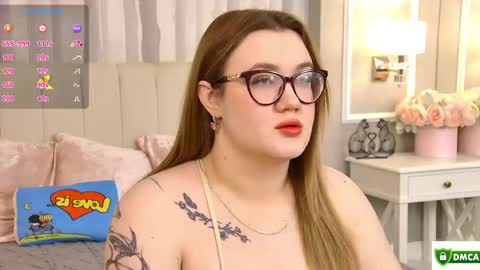 Snapshot of your_dream_nancy chatting on June 2, 1:02 pm Nancy online show from June 2, 1:02 pm