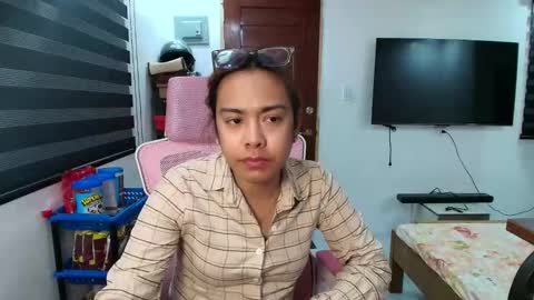 your_dreamgirlxxx69 online show from March 12, 9:26 am